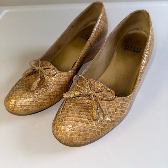 Stuart Weitzman Nude Wedge - Picture 4 of 9